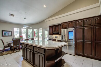 008_Kitchen To Dining