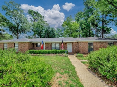 3820 Sir Gawain Dr, Nacogdoches, TX 75965 - photo 2