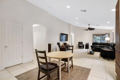 36424 W El Greco St-12