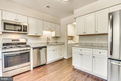 3727A Madison Ln unit A, Falls Church, VA 22041 - photo 4