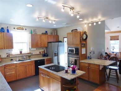 16948 Longmire Rd SE, Yelm, WA 98597 - photo 5