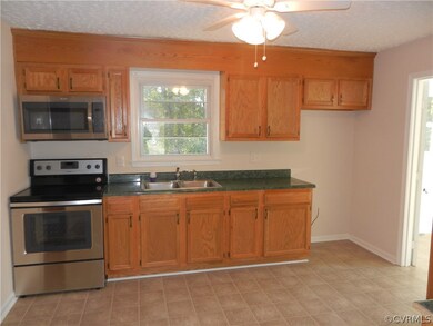 2615 Perry St, Hopewell, VA 23860 - photo 5