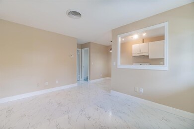 2556 NE Hickory Ave unit 3, Jensen Beach, FL 34957 - photo 6
