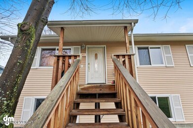 02-Front Exterior_KC_08208