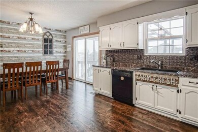 1114 Manse Dr, Raymore, MO 64083 - photo 3