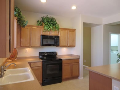 40112 N Graham Ct unit 35, Phoenix, AZ 85086 - photo 6