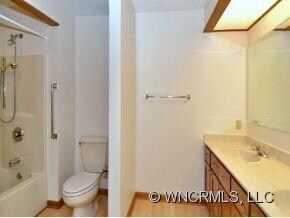 DOUBLE SINK VANITY IN MASTER