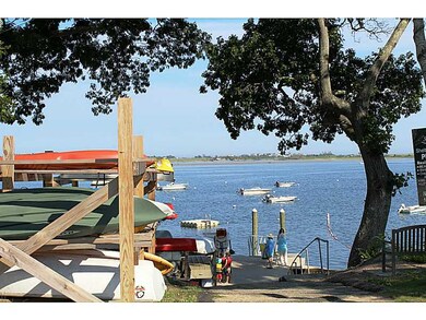 Waterfront/Dock/Pier.