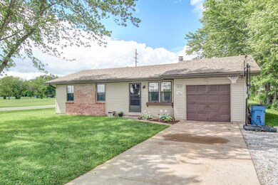 215 W Mcconnell St, Nixa, MO 65714 - photo 3