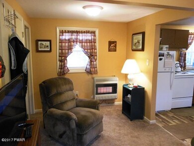 199 Hobday Rd, Blooming Grove Township, PA 18428 - photo 4