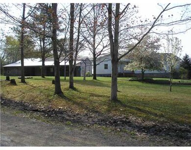 18259 Pond Dr, Saegertown, PA 16433 - photo 2