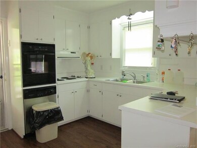 143 E Edison Dr, Statesville, NC 28625 - photo 4