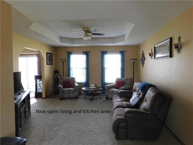 212 S Darrowby Dr, Raymore, MO 64083 - photo 5