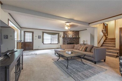 618 NW 19th St, Blue Springs, MO 64015 - photo 4