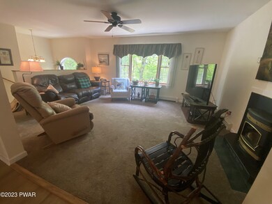 135 Arrowood Dr, Milford, PA 18337 - photo 6