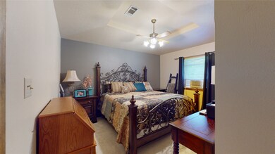 806 Camphor Cir, Village Mill, TX 77663 - photo 6