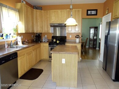 232 Hemlock Ln, Forked River, NJ 08731 - photo 3