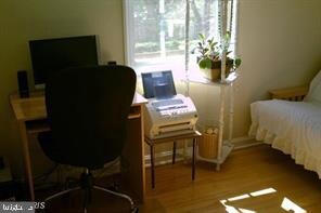 6726 Kenyon Dr, Alexandria, VA 22307 - photo 5