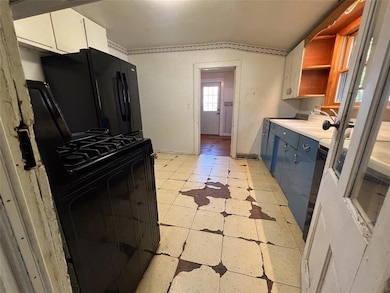 207 NE 8th St, Stuart, IA 50250 - photo 6