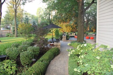 1035 E Hillside Rd, Naperville, IL 60540 - photo 4