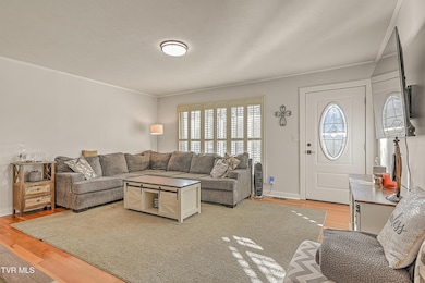 704 Willow Springs HH-6