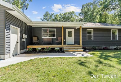 3459E.Michillinda-3LoRes