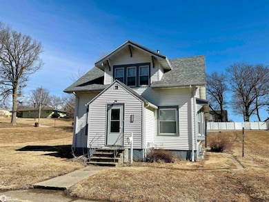 402 2nd Ave, Audubon, IA 50025 - photo 2