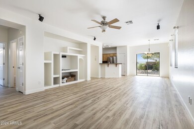 5-web-or-mls-37920-n-raleigh-way