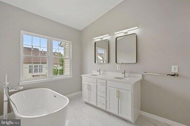 25818 Kirkwood Square, Chantilly, VA 20152 - photo 7