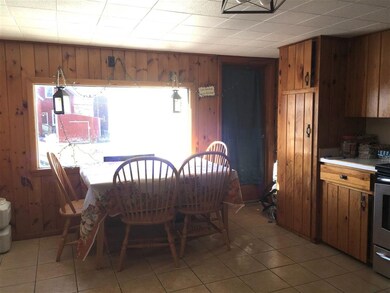 8 Adams St, Saint Albans, VT 05478 - photo 4