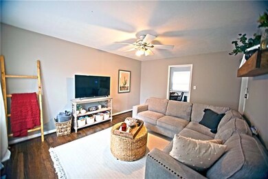 Another View of the front Living room NO Popcorn c