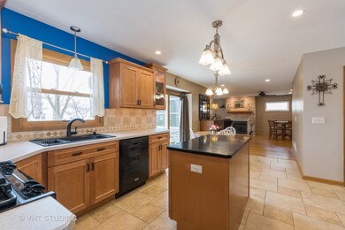 455 Appleton Dr, Batavia, IL 60510 - photo 5