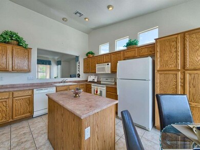 4482 E Sycamore Dr, Gilbert, AZ 85298 - photo 3