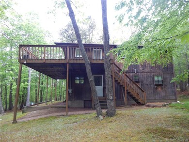 170 Arbutus Ln, Milford, PA 18337 - photo 2