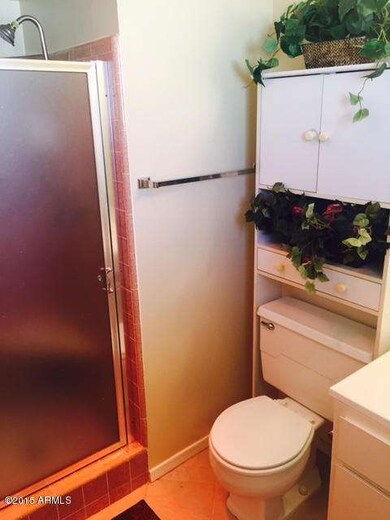 bathrooms (3)