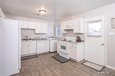 2219 11th St, Sparks, NV 89431 - photo 7