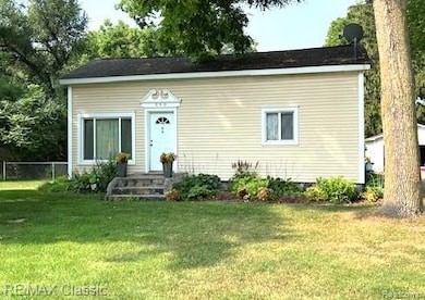 590 Bogie Lake Rd, White Lake, MI 48383 - photo 2