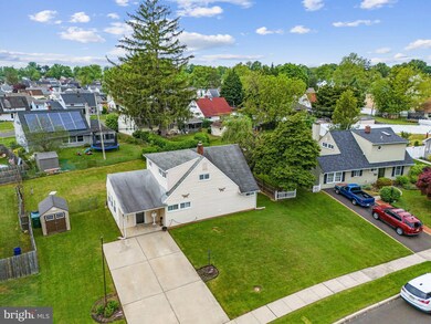 57 Red Maple Ln, Levittown, PA 19055 - photo 6