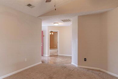 105 Palmer Dr, Frankfort, KY 40601 - photo 4