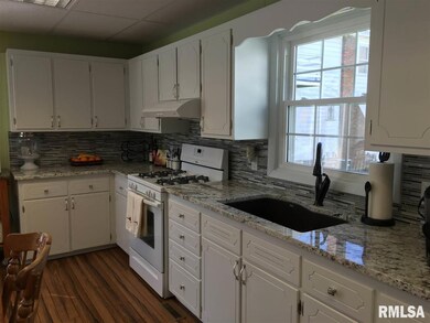 2134 Jefferson Ave, Davenport, IA 52803 - photo 7