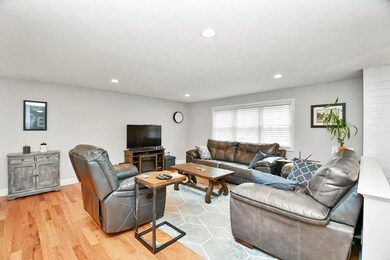 95 Lake St, Shrewsbury, MA 01545 - photo 4