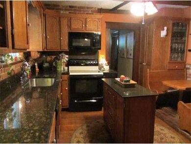 698 Morgan Rd, West Springfield, MA 01089 - photo 7