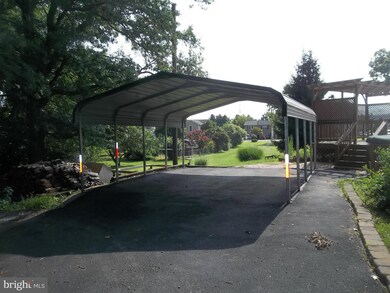 335 Kendrick Ln, Front Royal, VA 22630 - photo 4