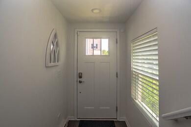 940 Coletta Cir, Naperville, IL 60563 - photo 2