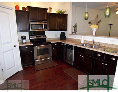 Kitchen. Large Pantry