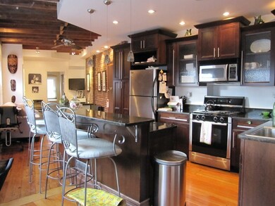 21 Moon St unit 14, Boston, MA 02113 - photo 4