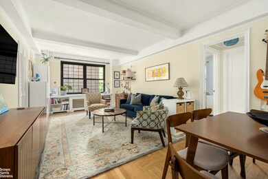 245 E 72nd St unit 2G, New York, NY 10021 - photo 3