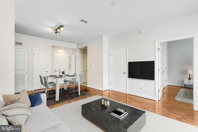 The Hawthorn Condominium unit 915, Arlington, VA 22203 - photo 6
