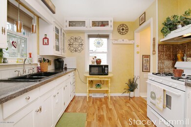 912 Arlington St NE, Grand Rapids, MI 49505 - photo 4