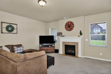 2714 SW 50th St, Redmond, OR 97756 - photo 5